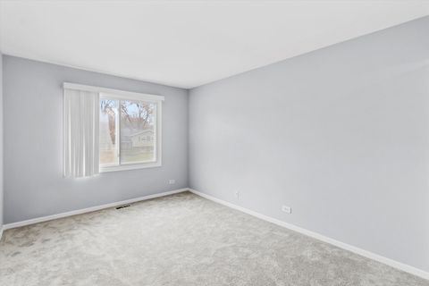 Tiny photo for 3026 Roberts Drive #7, Woodridge, IL 60517 (MLS # 12525982)