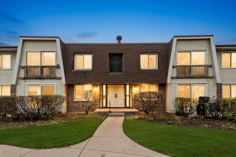 Tiny photo for 3026 Roberts Drive #7, Woodridge, IL 60517 (MLS # 12525982)