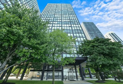 Photo of 880 N Lake Shore Drive #19A, Chicago, IL 60611 (MLS # 12419494)