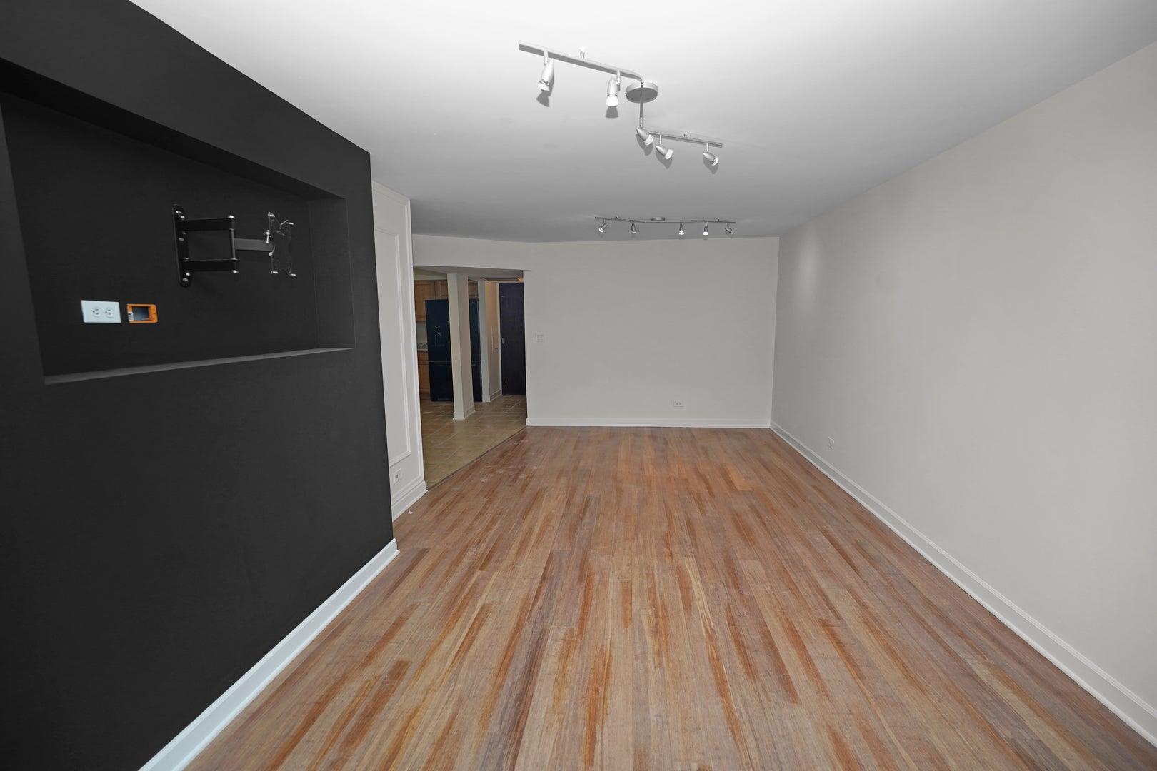 9332 Landings Lane 502
