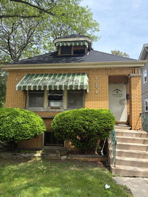 Photo of 10201 S Princeton Avenue, Chicago, IL 60628 (MLS # 12655658)