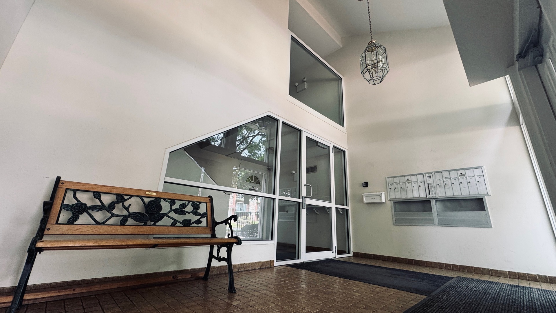 9620 S Komensky Avenue 208