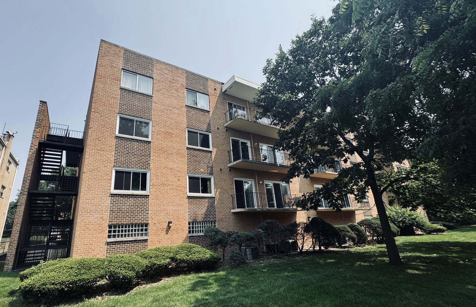 9620 S Komensky Avenue 208