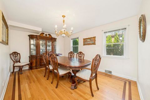 Tiny photo for 6433 N Drake Avenue, Lincolnwood, IL 60712 (MLS # 12512058)