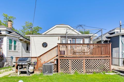Tiny photo for 2928 N Natchez Avenue, Chicago, IL 60634 (MLS # 12634775)