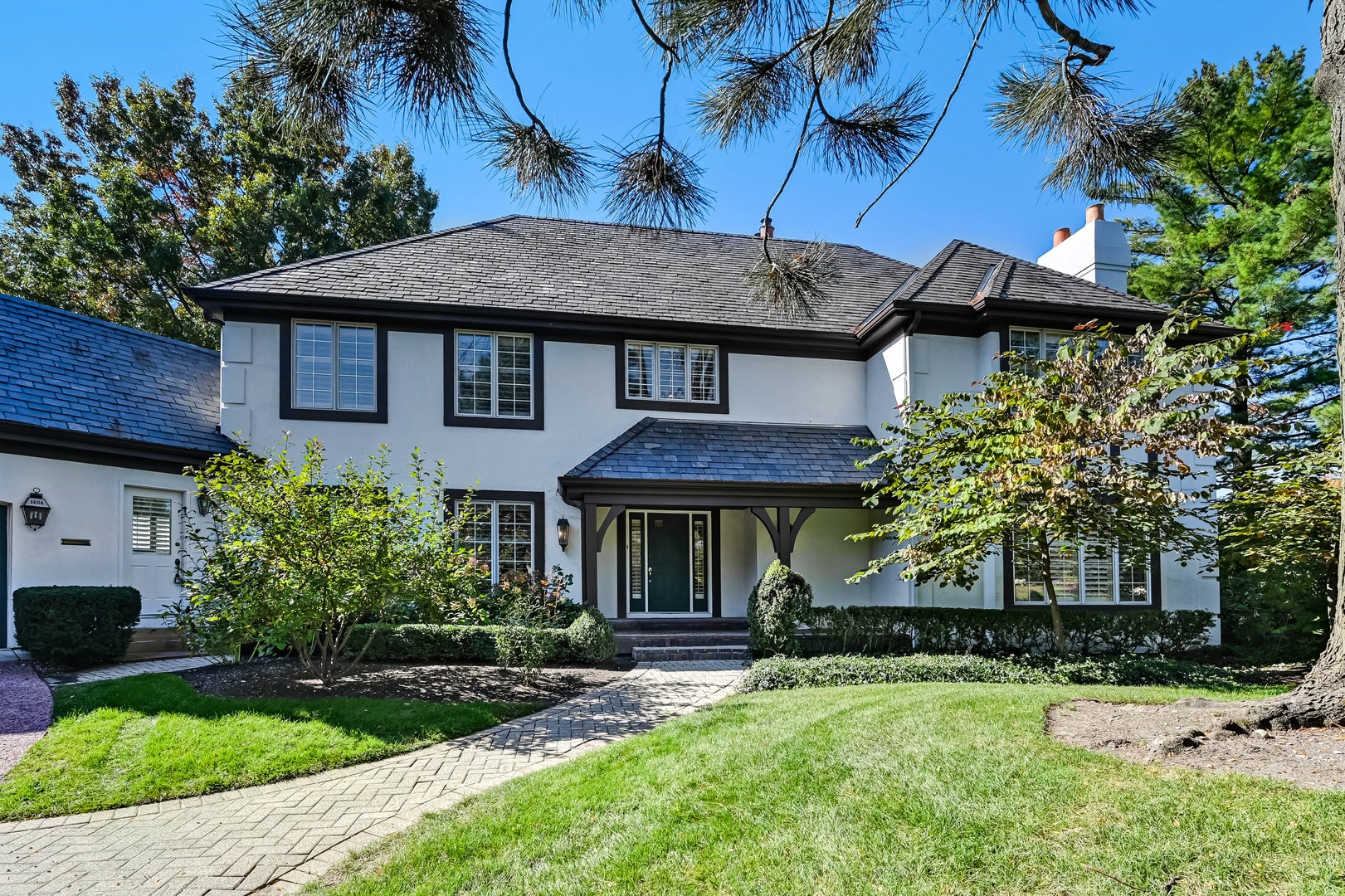 1604 Burr Ridge Club