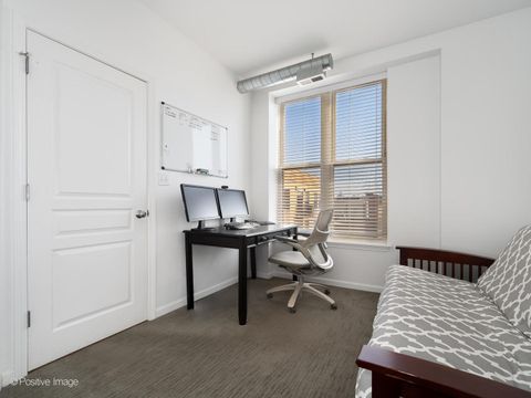 Tiny photo for 1645 W School Street #418, Chicago, IL 60657 (MLS # 12491204)