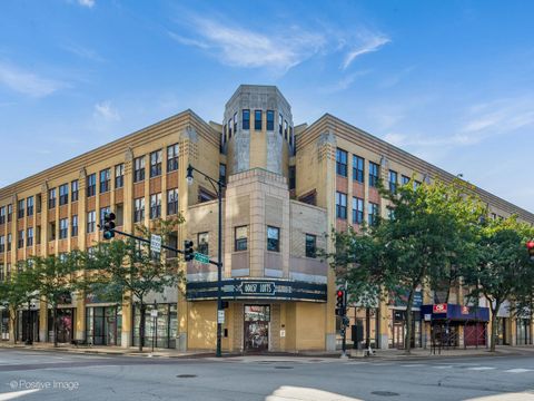 Photo of 1645 W School Street #418, Chicago, IL 60657 (MLS # 12491204)