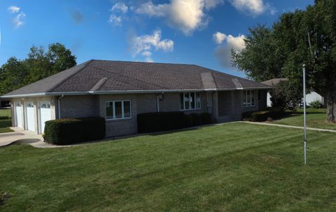 Tiny photo for 601 N Church Street, Crescent City, IL 60928 (MLS # 12492940)