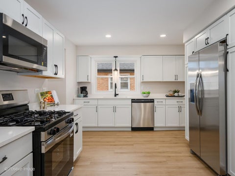 Tiny photo for 4051 W 80th Place, Chicago, IL 60652 (MLS # 12763075)