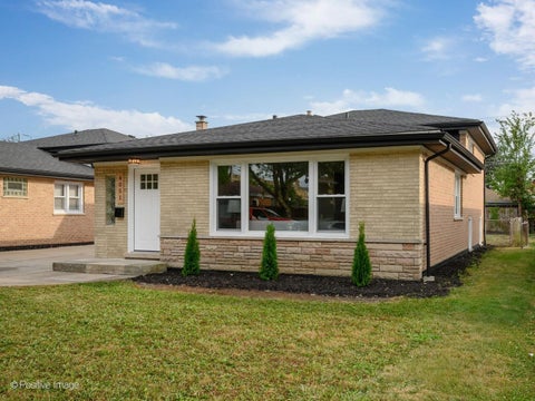 Photo of 4051 W 80th Place, Chicago, IL 60652 (MLS # 12763075)