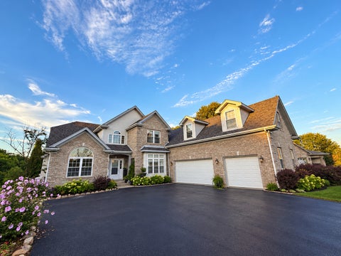 Photo of Winthrop Harbor, IL 60096 (MLS # 12758869)