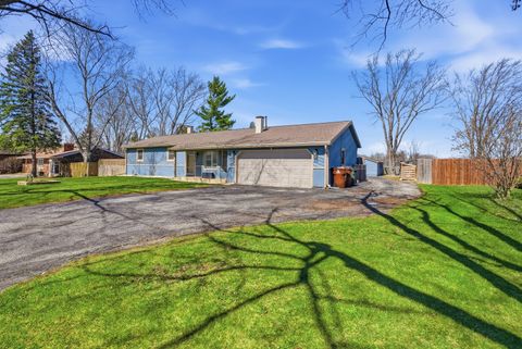 Tiny photo for 911 Somerset Street, New Lenox, IL 60451 (MLS # 12587397)