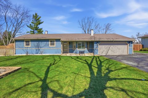 Photo of 911 Somerset Street, New Lenox, IL 60451 (MLS # 12587397)