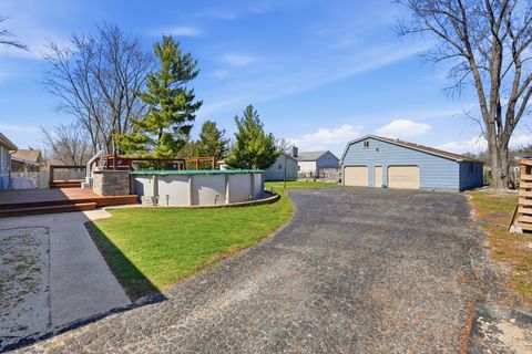 Tiny photo for 911 Somerset Street, New Lenox, IL 60451 (MLS # 12587397)