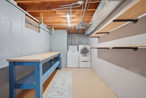 Tiny photo for 911 Somerset Street, New Lenox, IL 60451 (MLS # 12587397)