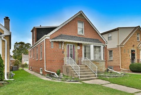 Photo of 2504 Leyden Avenue, River Grove, IL 60171 (MLS # 12502776) Photo of 2504 Leyden Avenue, River Grove, IL 60171 (MLS # 12502776)