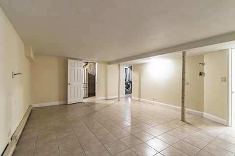 Tiny photo for 640 Sanders Court, Gurnee, IL 60031 (MLS # 12541562)
