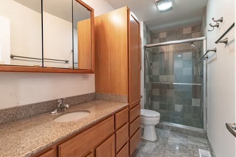 Tiny photo for 640 Sanders Court, Gurnee, IL 60031 (MLS # 12541562)