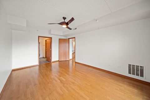 Tiny photo for 601 W Rand Road #207, Arlington Heights, IL 60004 (MLS # 12510026)