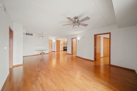 Tiny photo for 601 W Rand Road #207, Arlington Heights, IL 60004 (MLS # 12510026)