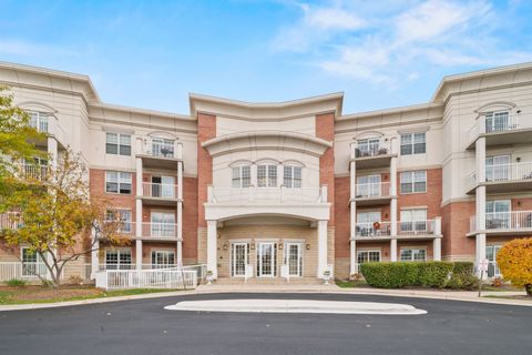 Photo of 601 W Rand Road #207, Arlington Heights, IL 60004 (MLS # 12510026)