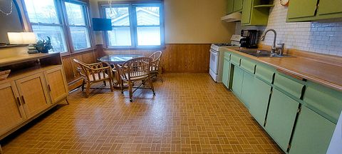 Tiny photo for 10824 Laporte Avenue, Oak Lawn, IL 60453 (MLS # 12558104)