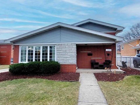 Photo of 10824 Laporte Avenue, Oak Lawn, IL 60453 (MLS # 12558104)