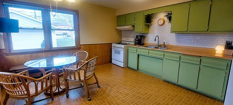 Tiny photo for 10824 Laporte Avenue, Oak Lawn, IL 60453 (MLS # 12558104)