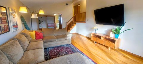 Tiny photo for 10824 Laporte Avenue, Oak Lawn, IL 60453 (MLS # 12558104)