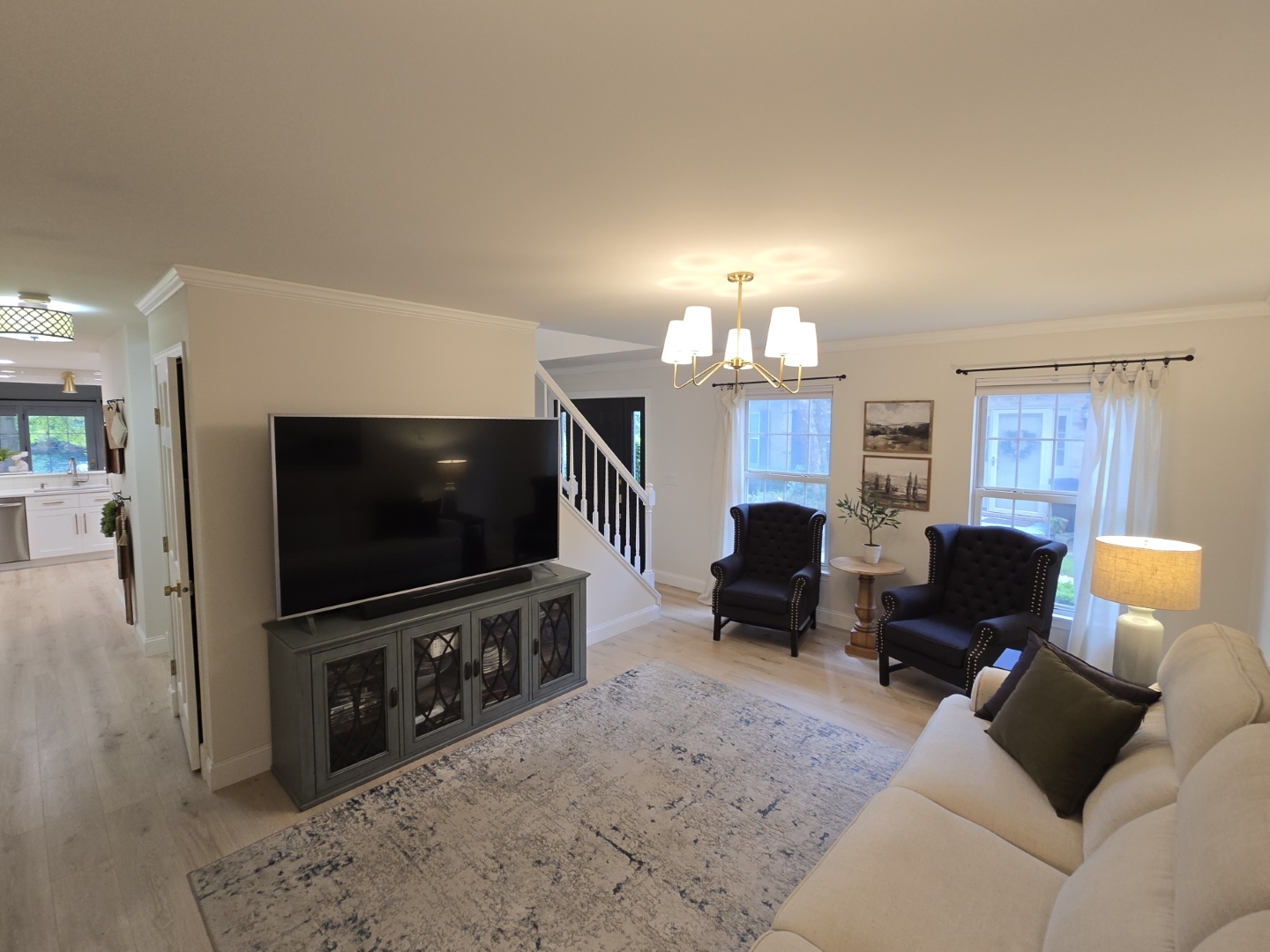 1530 Laurel Oaks Drive