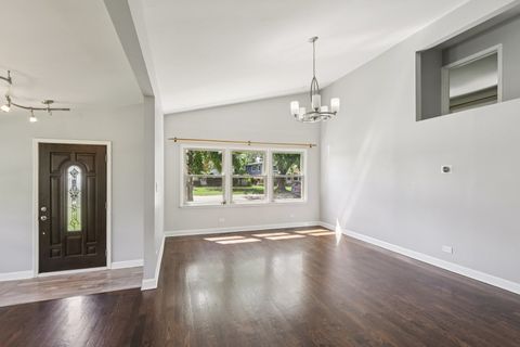 Tiny photo for 195 7th Street, Wheeling, IL 60090 (MLS # 12533646)