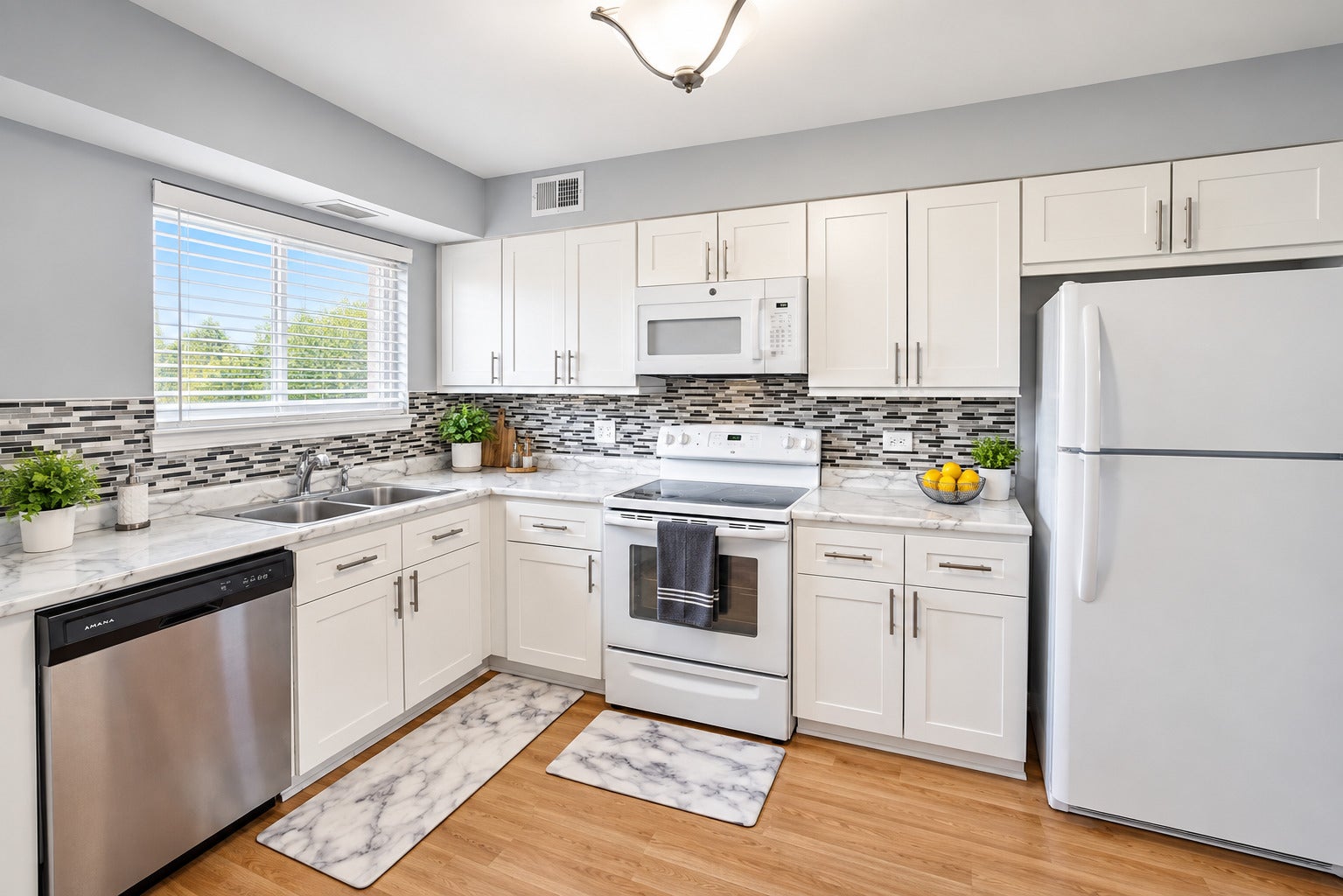 916 S Plum Grove Road 224
