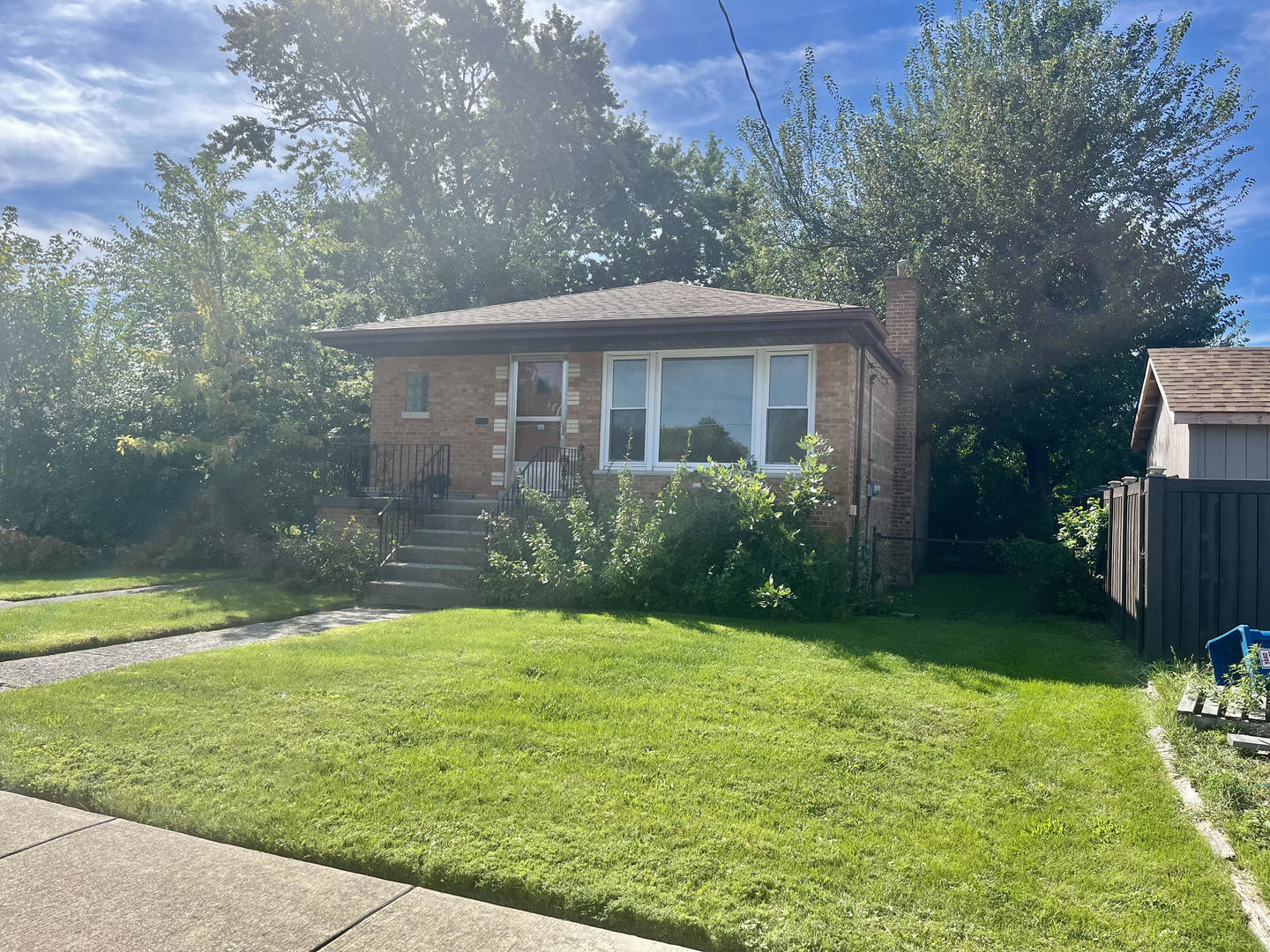 5733 W 83rd Place