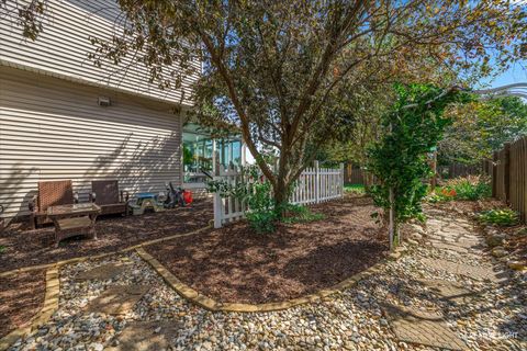 Tiny photo for 490 Treasure Drive, Oswego, IL 60543 (MLS # 12607449)