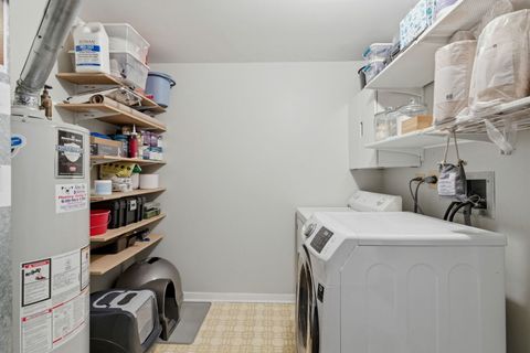 Tiny photo for Willowbrook, IL 60527 (MLS # 12575635)