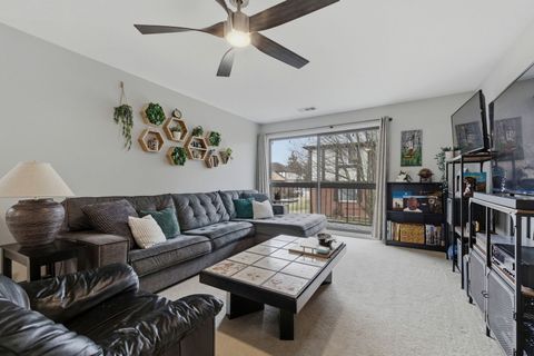Tiny photo for Willowbrook, IL 60527 (MLS # 12575635)