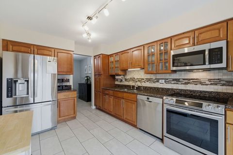 Tiny photo for Willowbrook, IL 60527 (MLS # 12575635)