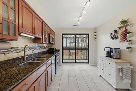 Tiny photo for Willowbrook, IL 60527 (MLS # 12575635)