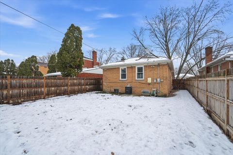 Tiny photo for 1016 Hull Avenue, Westchester, IL 60154 (MLS # 12528707)