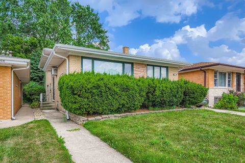 Photo of 9045 S Sacramento Avenue, Evergreen Park, IL 60805 (MLS # 12474926)