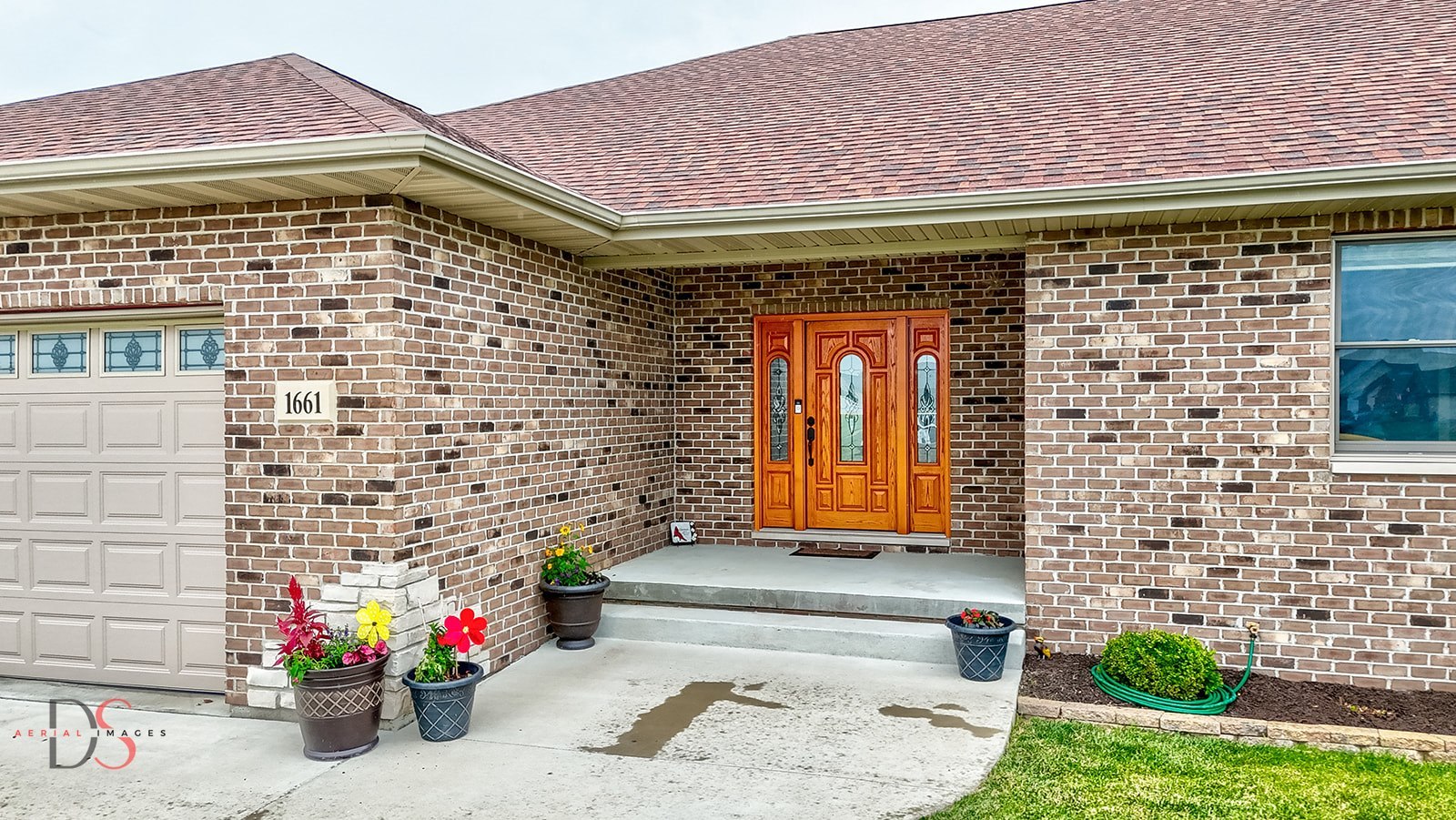 1661 Locust Road