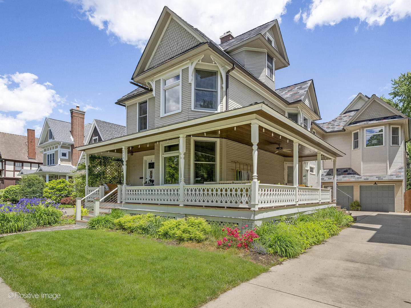 213 S Ashland Avenue