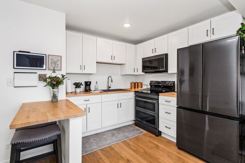 Tiny photo for 55 Vail Colony #6, Fox Lake, IL 60020 (MLS # 12545064)