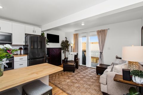 Tiny photo for 55 Vail Colony #6, Fox Lake, IL 60020 (MLS # 12545064)