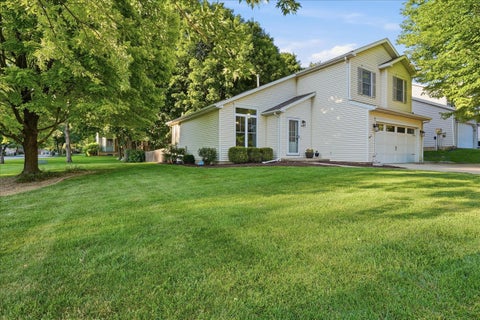 Tiny photo for 2623 Persimmon Place, Bloomington, IL 61701 (MLS # 12710563)