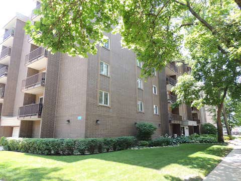 Tiny photo for 1365 Ashland Avenue #204, Des Plaines, IL 60016 (MLS # 12708887)