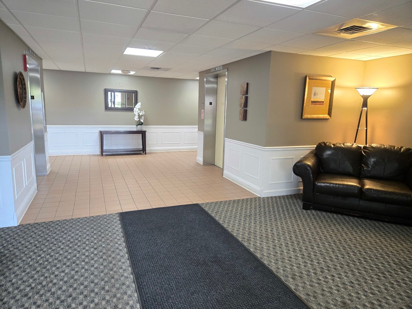 1365 Ashland Avenue 204