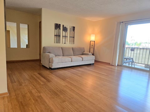 Tiny photo for 1365 Ashland Avenue #204, Des Plaines, IL 60016 (MLS # 12708887)