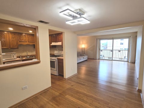 Tiny photo for 1365 Ashland Avenue #204, Des Plaines, IL 60016 (MLS # 12708887)